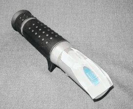 Y224_Size_Concentration_Refractometer
